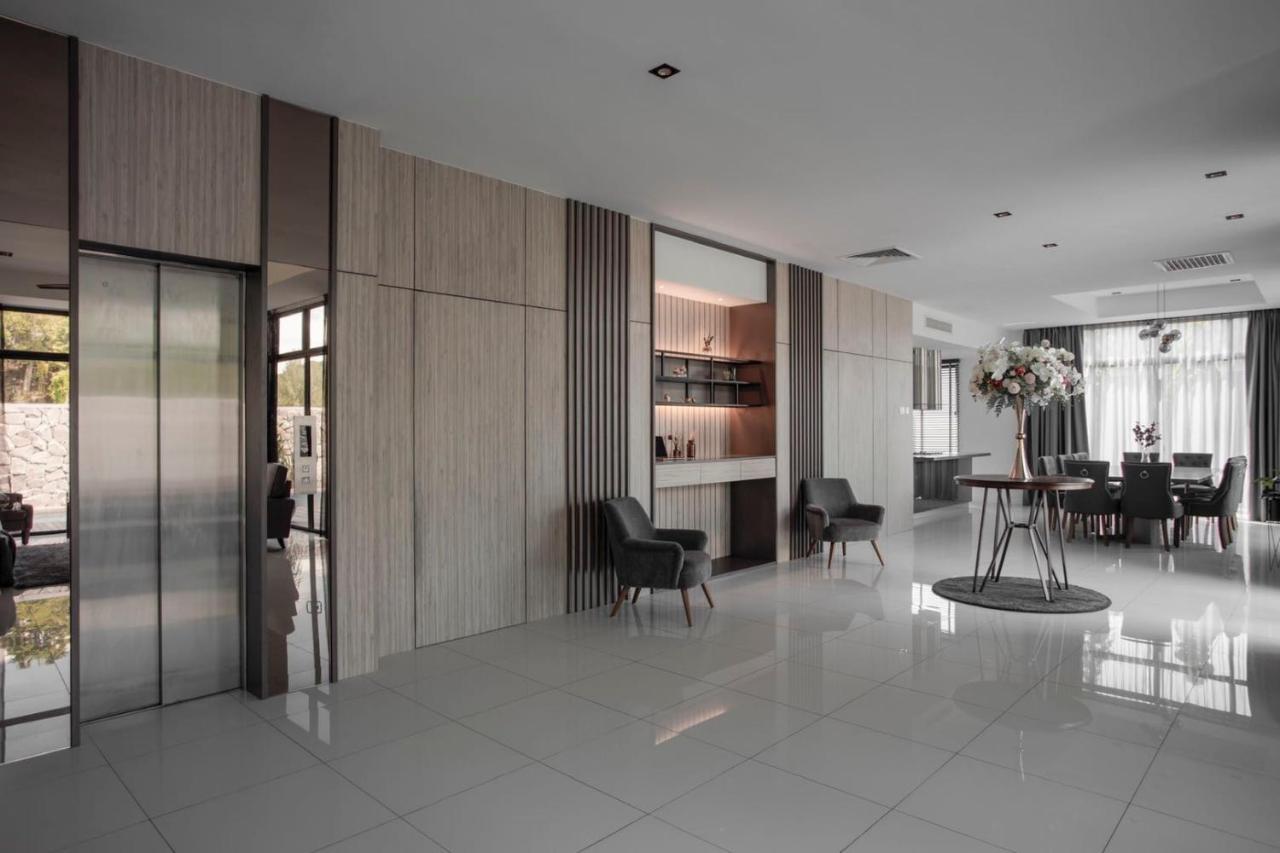 Lavanya H Villa 12A Luxury Bungalow With Private Swimming Pool H 豪华泳池别墅 بانتايْ تْشينانغ المظهر الخارجي الصورة